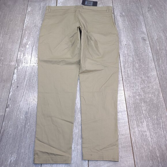 Fabletics Pants Mens 36x30 Modern Slim Fit The High Side Chino Beige Straight - Picture 3 of 9